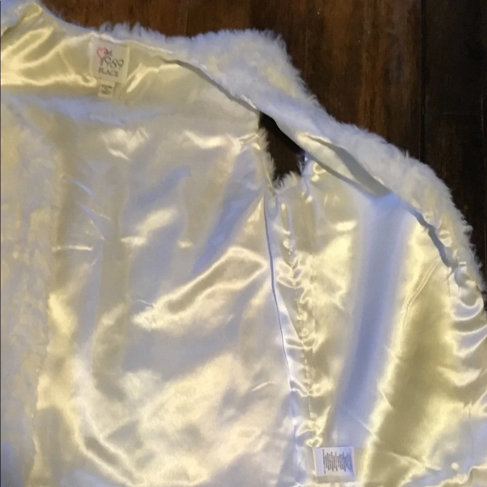Children’s Place White Faux Fur Vest Girls 14/TG